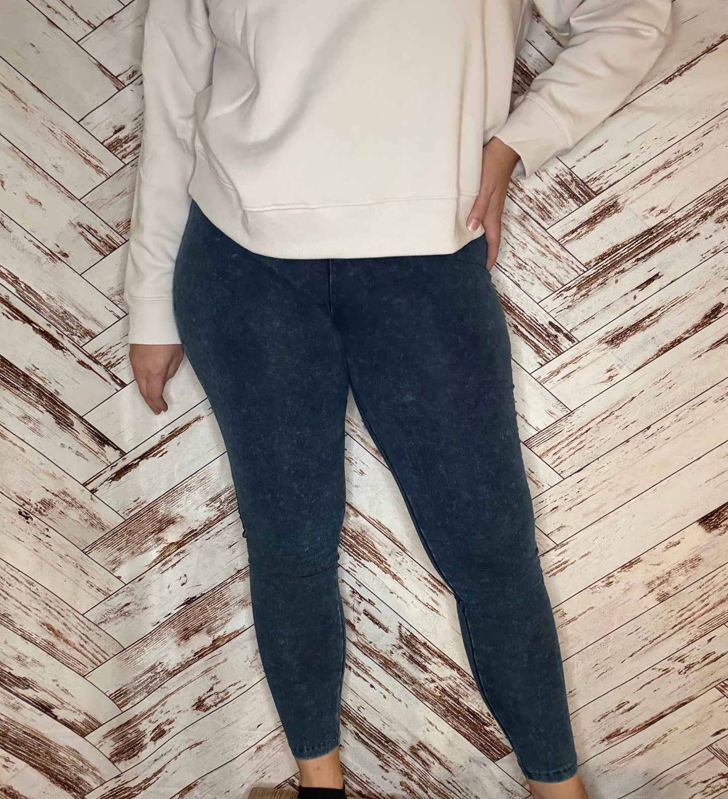 Mineral Washed Wide Waistband Yoga Leggings