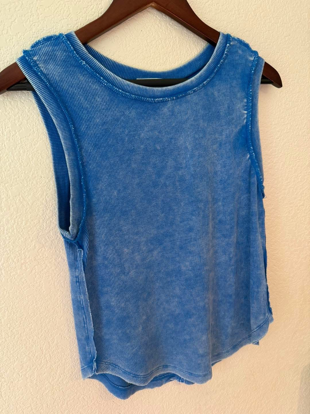 Acid Washed Ribbed Sleeveless Tank Top with Exposed Seam