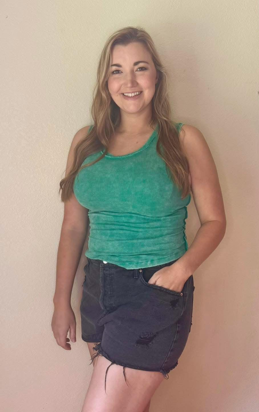 Acid Washed Ribbed Sleeveless Tank Top with Exposed Seam