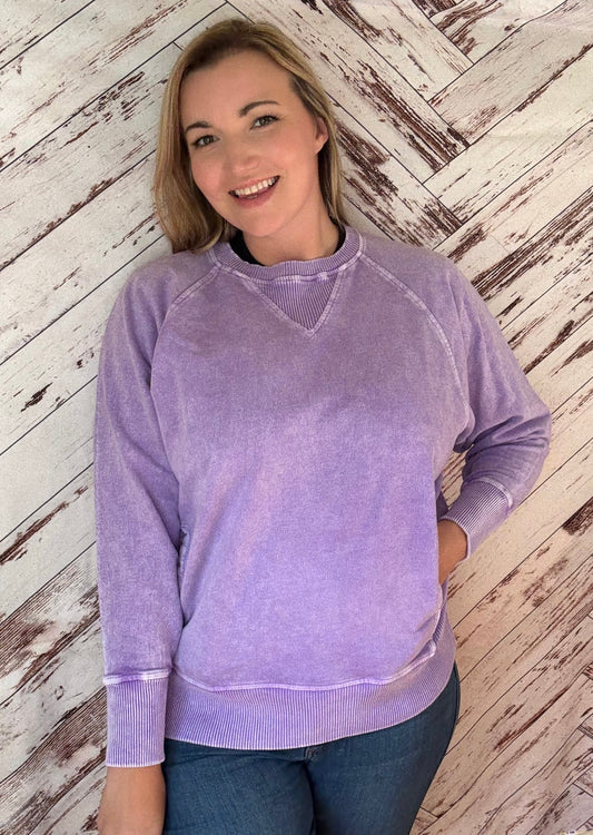 Halo Washed French Terry Round Neck Pullover with Pockets in Lavendar